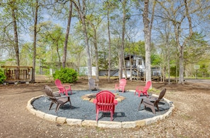 Shared Wood-Burning Fire Pit (Wood Provided) | 6.5 Acres of Shared Land
