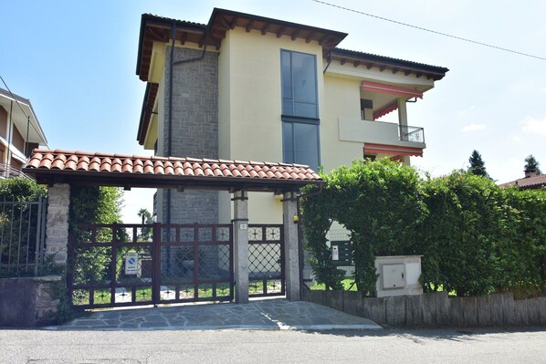 Holiday Home Exterior [summer]