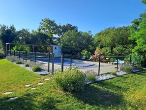 Sport court