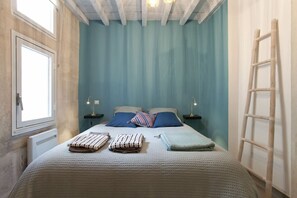 Lit Epeda palace 160 cm / King size palace bed