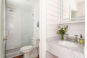 With Ensuite Bathroom