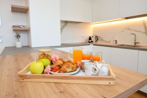 KITCHEN (1)