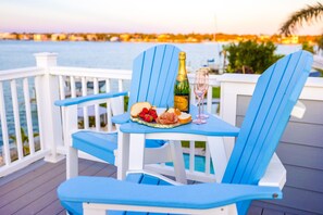Champagne, cheese plate, and sunsets from the rooftop deck? Yes please!