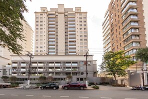 施設の正面