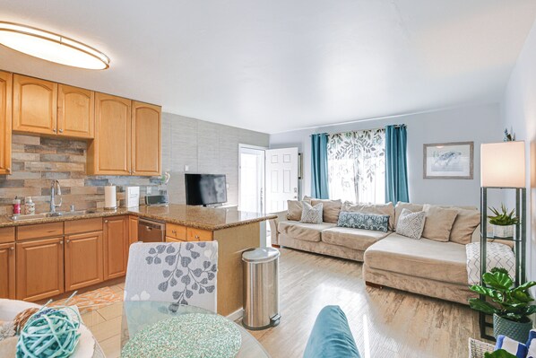 San Diego Vacation Rental | 1BR | 1BA | Stairs to Enter | 600 Sq Ft