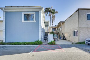 Dedicated Parking Space (1 Compact-Sized Vehicle) | Free Street Parking