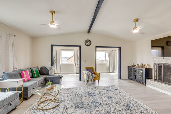 Yucca Valley Vacation Rental | 3BR | 2.5BA | 2,000 Sq Ft | Steps Required