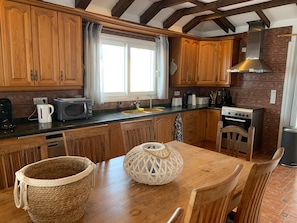 Fully equipped kitchen