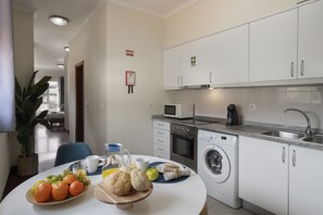 Kitchen utensils 
