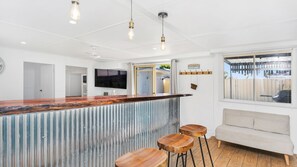 Breakfast Bar