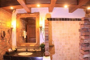 Economy Studio-Apartment