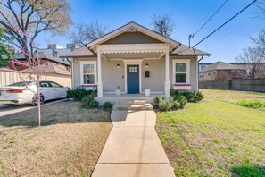 Home Exterior | Steps to Enter