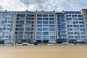 Außenseite Ferienhaus [Sommer]
