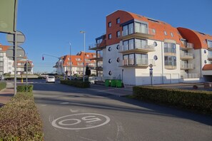 Außenseite Ferienhaus [Sommer]