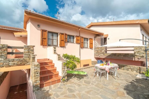 Holiday Home Exterior [summer]