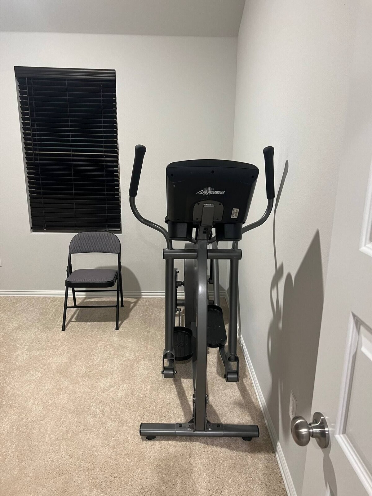 Brand New Home, Room Rental