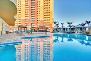 Zero entry heated pool