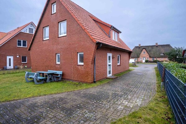 Holiday Home Exterior [summer]
