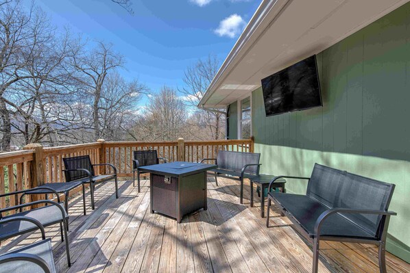 Outside Deck - HIGHLIGHT -  Firepit, TV and a View