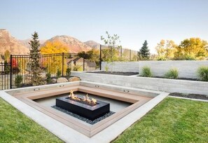 Fire Pit! *Pic for idea only, real one under construction until early May*