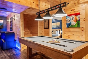 Spielezimmer