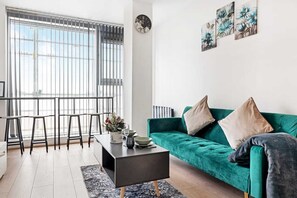 Living Room / Lounge
