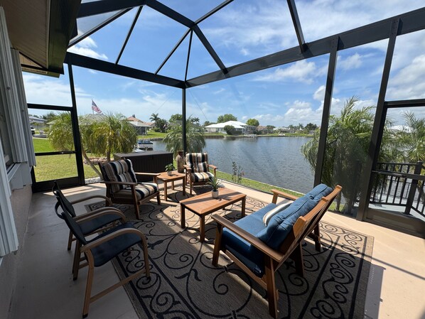 Relax on the beautiful lanai and watch the bald eagles, ospreys, cranes & herons