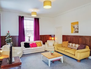 Living room | Colzium Farmhouse, Kirknewton, near Edinburgh