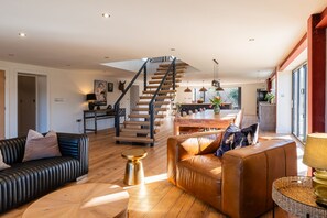 The Cosh Living Area - StayCotswold