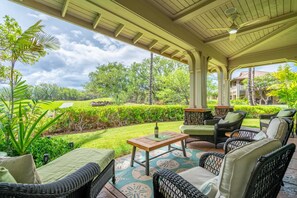 Large lanai with ample outdoor seating areas including outdoor dining.