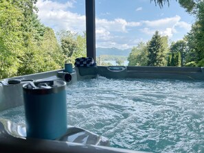 Bain à remous extérieur