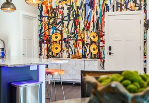 [Accent Wall] The Abstract Design on This Accent Wall Brings Attention to This Space