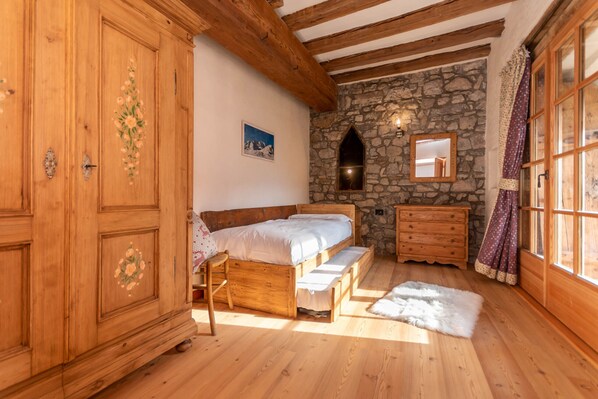 Child's bedroom