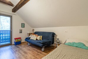 Second bedroom