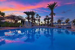 Holiday Home Swimming Pool