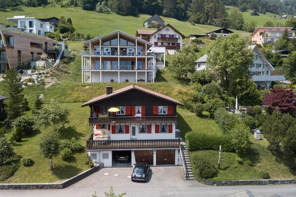 Apartment Bergdohle drone picture