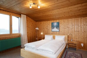 Bedroom with double bed