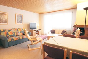 Living room with dining table