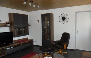 Livingroom with TV