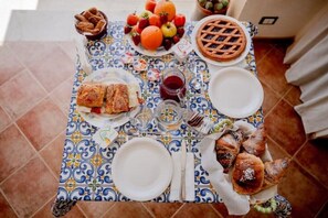 Breakfast meal