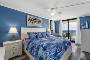 King Size Master Bedroom with Amazing Ocean Views!