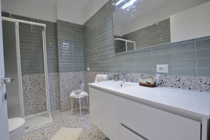 45c52daa-341a-411a-9da1-3830a45de0c1