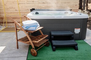 Hot tub