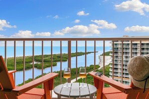 Enjoy your morning coffee or afternoon cocktail overlooking the Gulf of Mexico