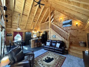 Cozy Private Cabin in Harrison Located Near Lakes, Mountains and Adventure