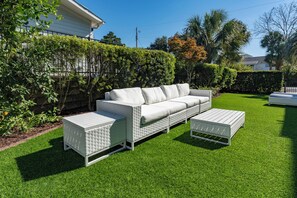 Outdoor seating at Carolina Elegance on Isle of Palms