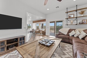 Fantastic living area and TV