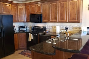 Custom Kitchen with Granite Counters and Reverse Osmosis