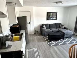 Kitchen/ Livingroom