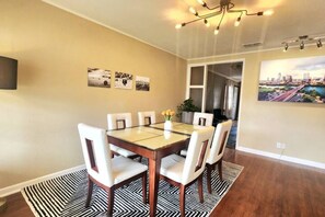 Dining room for 6 people